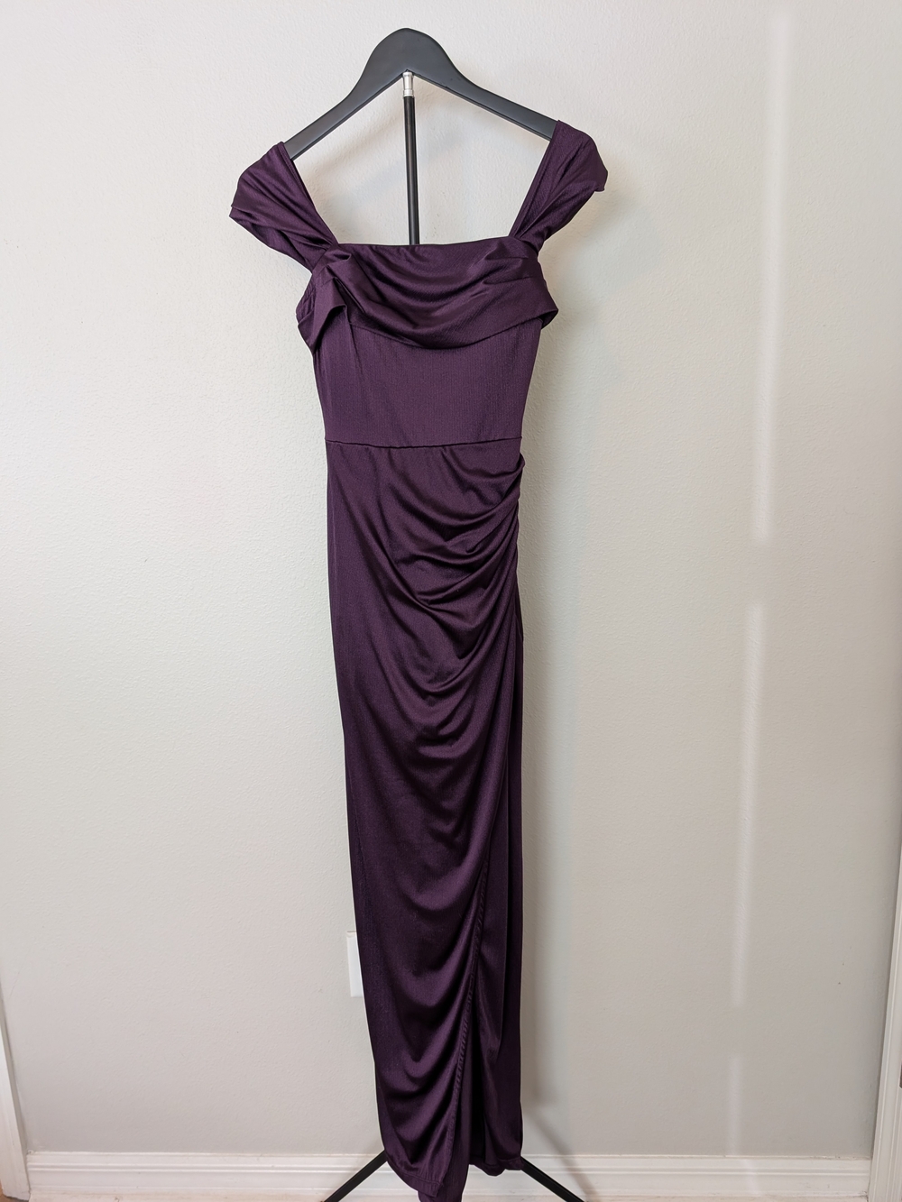 Popilush Off-Shoulder Maxi Dress in Deep Plum